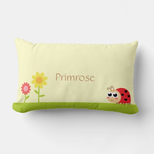 庭のハートの点を持つかわいいベビーのてんとう虫 ランバークッション (正面)