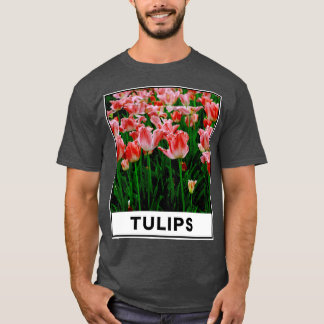 庭のピンクのチューリップの花の美しさ 写真 Tシャツ
