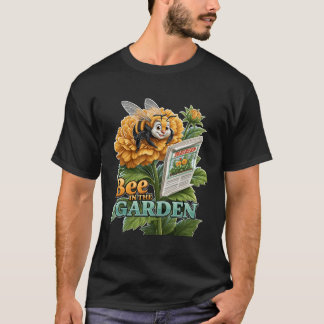 庭のミツバチ 楽しいマルハナバチと花 Tシャツ