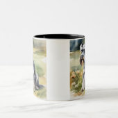 庭のミニチュアシュナウザー – 水彩 ツートーンマグカップ (中央)