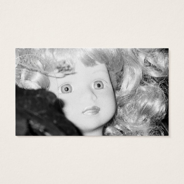 庭の人形頭 (裏面)