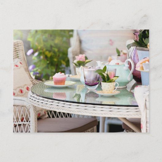 庭の午後のお茶とケーキ ポストカード (正面)