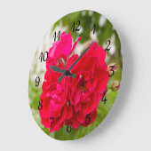 庭の大きな赤いバラ ラージ壁時計 (傾斜)
