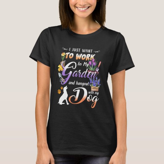 庭の女性 園芸 犬 ガーデナー 生活 ガーデン Tシャツ (正面)