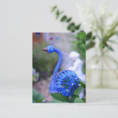 庭の孔雀の庭のアートティール（緑がかった色）と緑 ポストカード (スタンド正面)