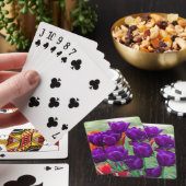 庭の晴れた日に濃い紫のチューリップ トランプ (インサイチュ)