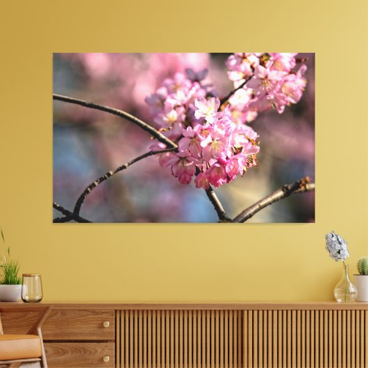 庭の桜の木の枝が、縦横に交差している。 キャンバスプリント (インサイチュ (リビング))