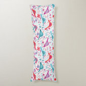 庭の水色の鳥のフローラティール（緑がかった色）ピンク ボディピロー (正面縦)