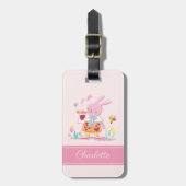 庭の水色ピンクバニー&ビーのモノグラム ラゲッジタグ (正面縦)