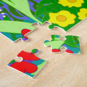 庭の漫画猫によってはてんとう虫の蝶が開花します ジグソーパズル (側面)