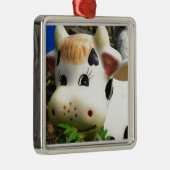 庭の牛 メタルオーナメント (右)