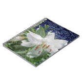 庭の白いイースターリリー ノートブック (左側)