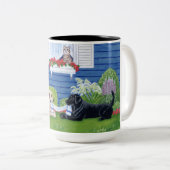 庭の絵画のラブラドール ツートーンマグカップ (正面右)