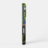 庭の美しい春の風景 iPhoneケース (右側面)