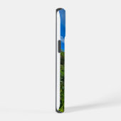 庭の美しい春の風景 iPhone 15ケース (右側面)