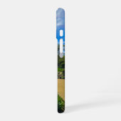 庭の美しい春の風景 iPhone 16ケース (左側面)