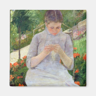 庭の若い女性の裁縫、c.1880-82 マグネット