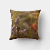 庭の蜜蜂; 文字無し クッション (裏面)