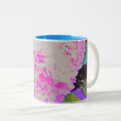 庭の電気ピンクの牡丹カラフルたち ツートーンマグカップ (正面右)