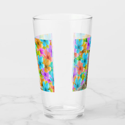 庭よくはしゃぐ園：三色の花の中でメルカット タンブラーグラス (右)