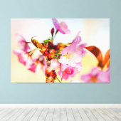 庭園の桜の花の垂直クラスター キャンバスプリント (インサイチュ (ウッドフロア))