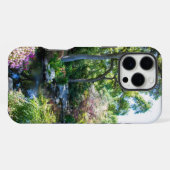庭園の美しい春の日本の風景 iPhoneケース (裏面横)