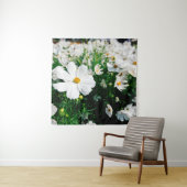 庭園内に咲く美しい白いコスモスの花 タペストリー (インサイチュ)
