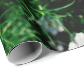 庭園内に咲く美しい白いコスモスの花 ラッピングペーパー (ロールコーナー)