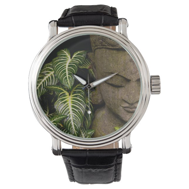 庭園内の彫像の場所情報：チェンマ 腕時計 (正面)