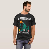 庭園 時々植物に水をやる 植物 Tシャツ (正面フル)