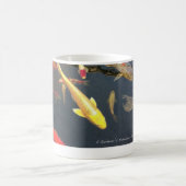 庭師のノートからのコイの池のマグ コーヒーマグカップ (中央)