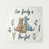 庭IV |の犬は私達の家族足fectです タペストリー (正面(横))