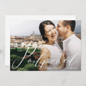 延期かわいらしされたタイポグラフィの結婚写真 セーブザデート (正面/裏面)