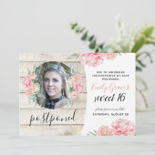 延期の木製レトロ風 スイート16 のお知らせを保存する 招待状 (スタンド正面)