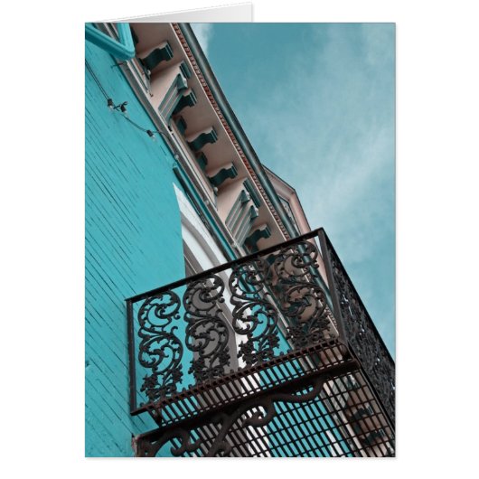 建物とバルコニー (正面)