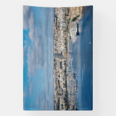 建物と船モダン付きスリマ港 横断幕 (縦)