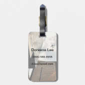 建物に飛ぶ飛行機 ラゲッジタグ (裏面縦)