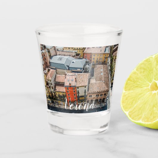 建物のカラフル面の上から表示 ショットグラス (正面)