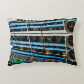 建物の正面の着色されたパイプライン アクセントクッション (正面)