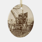 建物の間にの作動中蒸気クレーン セラミックオーナメント (右)