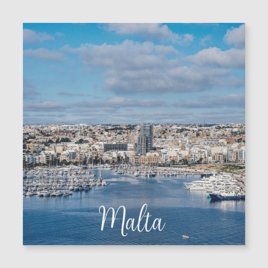 建物や船モダン等のスリーマ港 (正面)