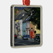 建物、Adareの前に駐車される車 メタルオーナメント (右)