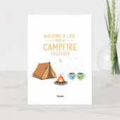 建物Aライフ&キャンプファイヤー | かわいいカップル 箔グリーティングカード (裏面)