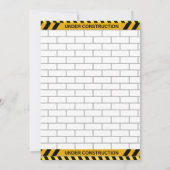 建築の下で赤ちゃん服ベビーシャワー 招待状 (裏面)