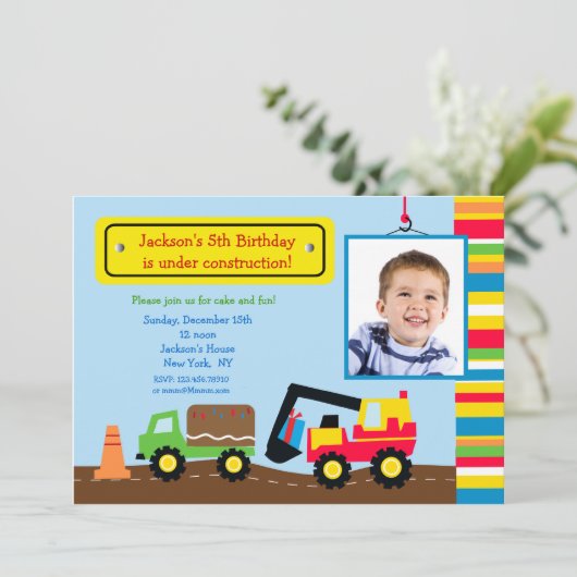 建築の写真の誕生日のパーティの招待状 招待状 (スタンド正面)