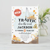 建築イエローダンプトラックボーイ誕生日 招待状 (スタンド正面)