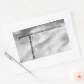 建築クレーンとスカイブラックとホワイトの写真 長方形シール (封筒)