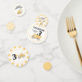 建築サイトのトラックの下で男の子の誕生日テーブル コンフェッティ (グループ)