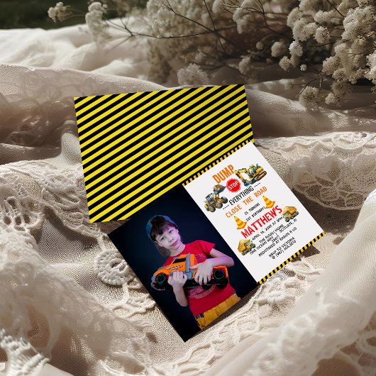 建築ダンプトラック1st誕生日パーティー 招待状