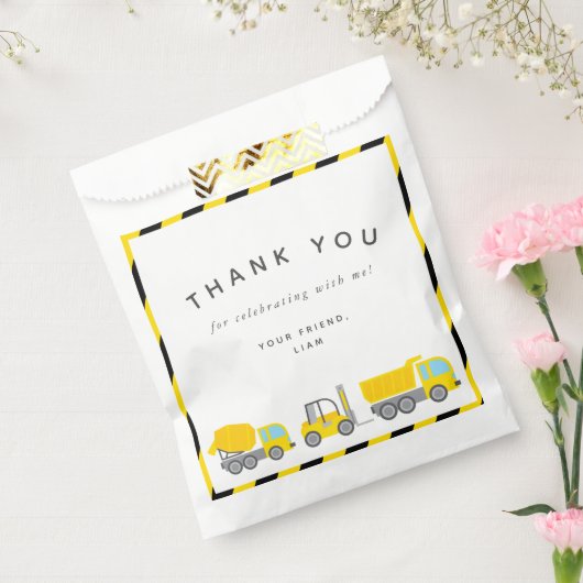 建築テーマ誕生日パーティー フェイバーバッグ (封をした状態)